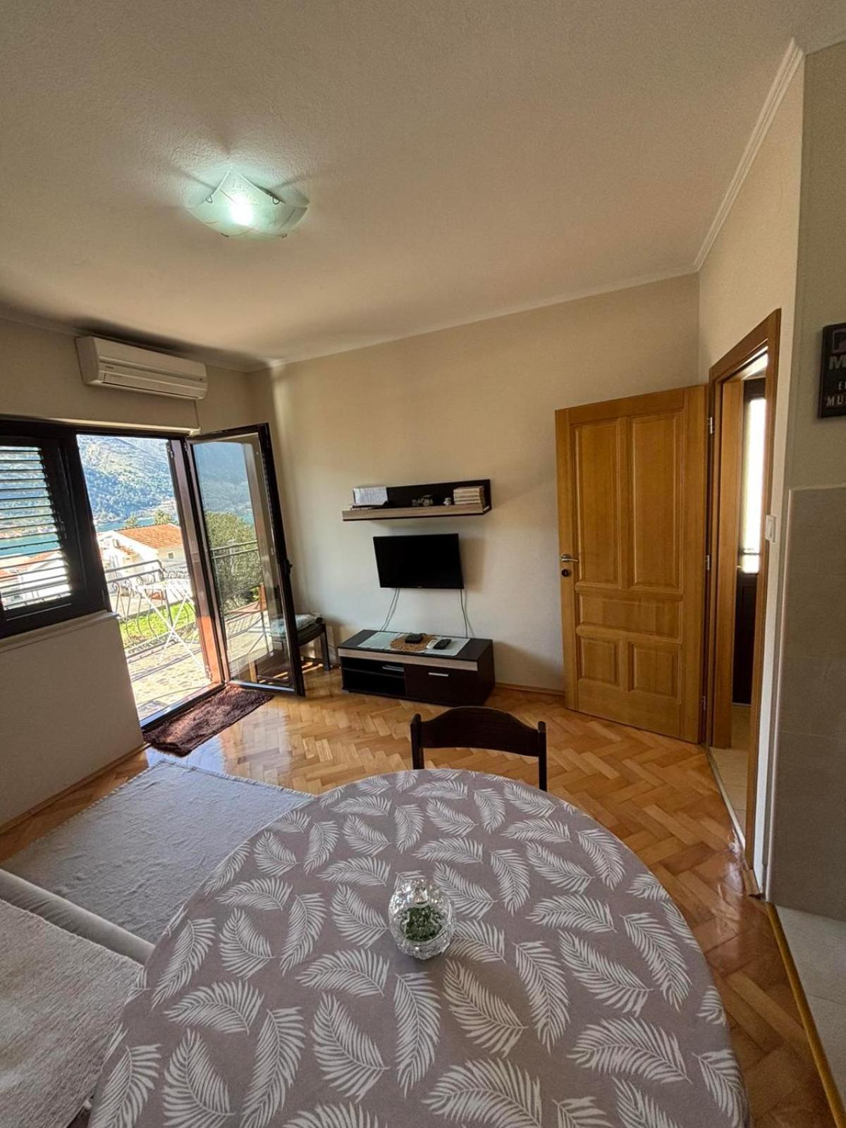 Apartments Samardzic Kotor Exterior photo